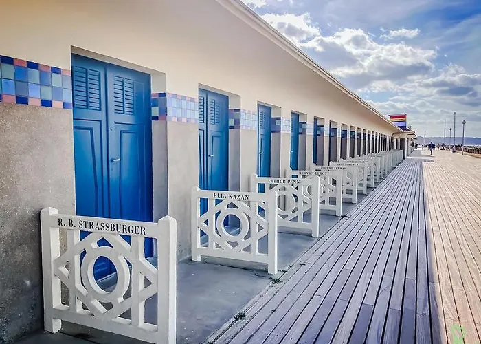 Calme Centre Piscine Chauffee & Tennis ! *