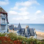 Calme Centre Piscine Chauffee & Tennis ! Apartment Deauville