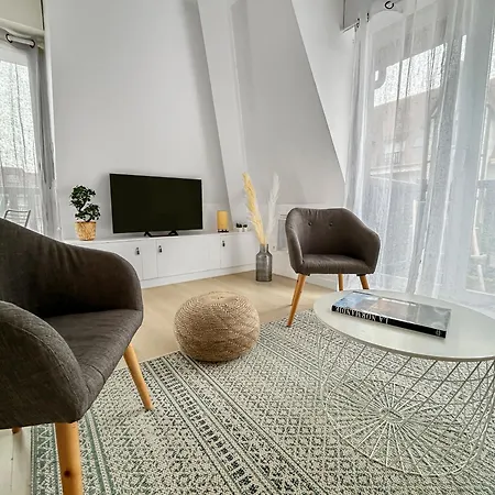 Calme Centre Piscine Chauffee & Tennis ! * דוביל