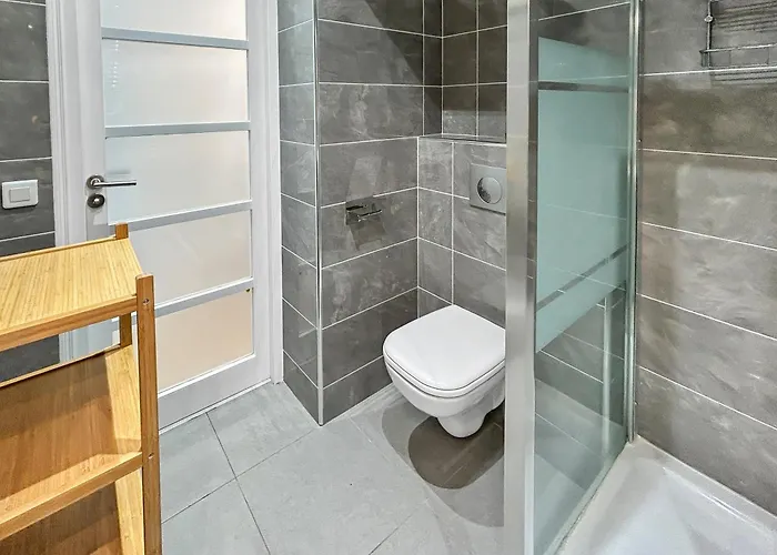 Calme Centre Piscine Chauffee & Tennis ! Deauville