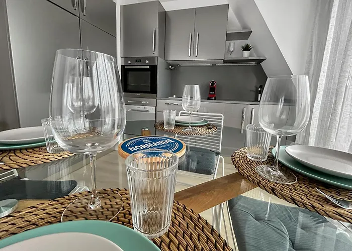 Calme Centre Piscine Chauffee & Tennis ! Apartment