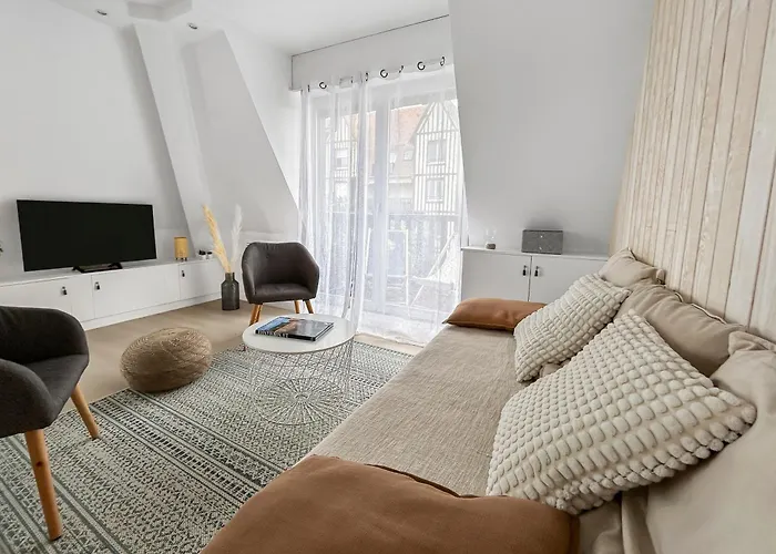 Calme Centre Piscine Chauffee & Tennis ! Apartment Deauville