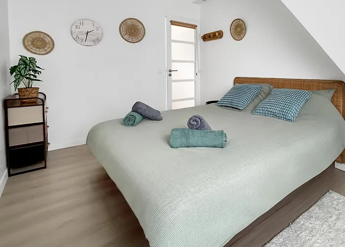 Calme Centre Piscine Chauffee & Tennis ! Apartment