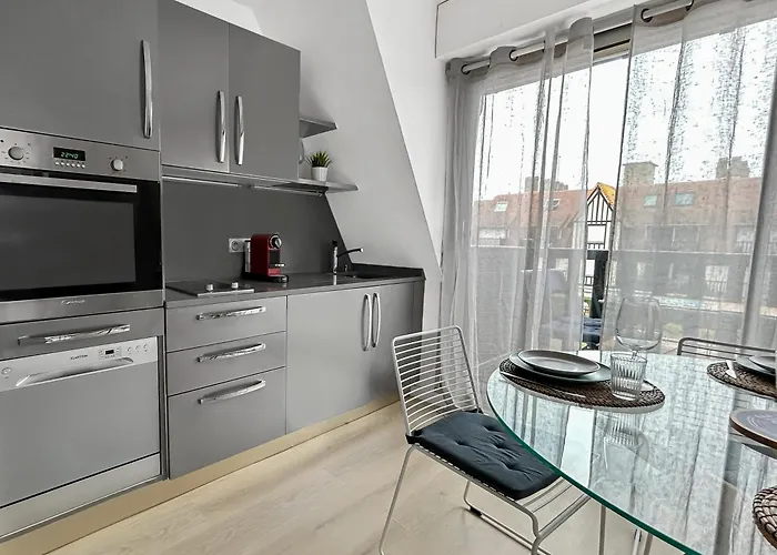 Apartment Calme Centre Piscine Chauffee & Tennis ! *